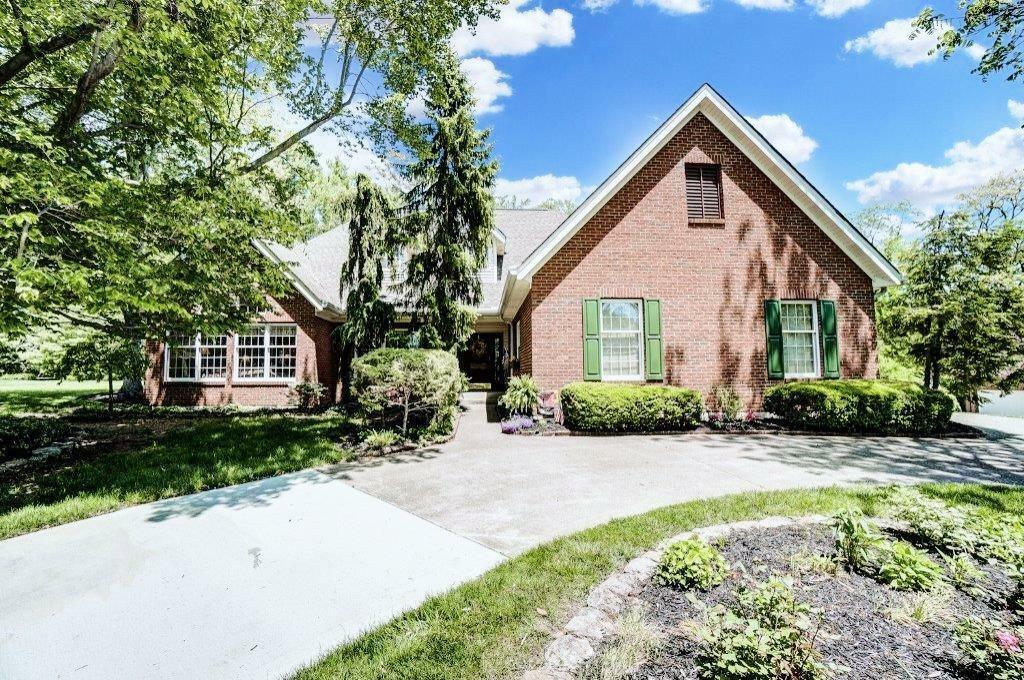 Property Photo: 9864 Prechtel Rd OH 45252