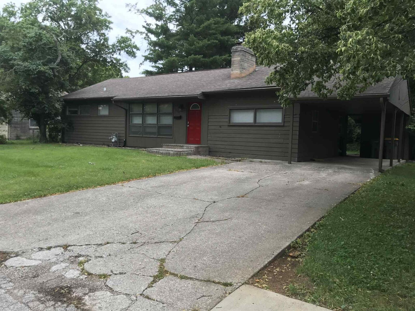 Property Photo: 807 S Eastside Drive IN 47401-5260