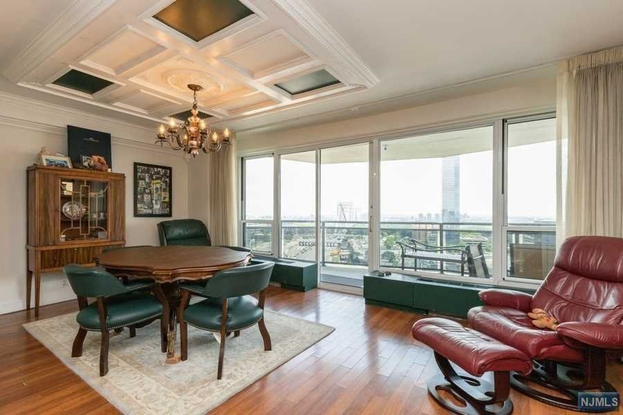 Property Photo:  2077 Center Avenue #19J  NJ 07024 