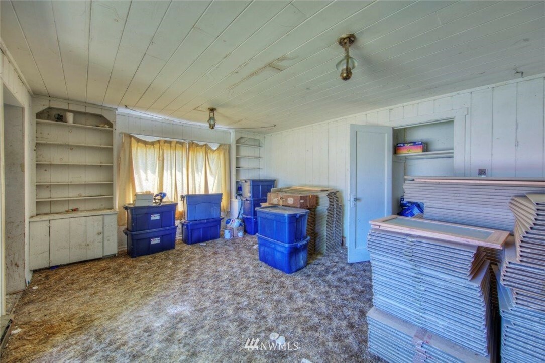 Property Photo:  15433 8th Avenue SW  WA 98166 