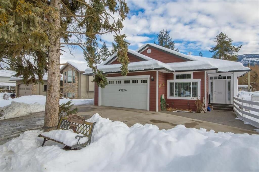 Property Photo: 393 Fourth Avenue BC V0E1Y0