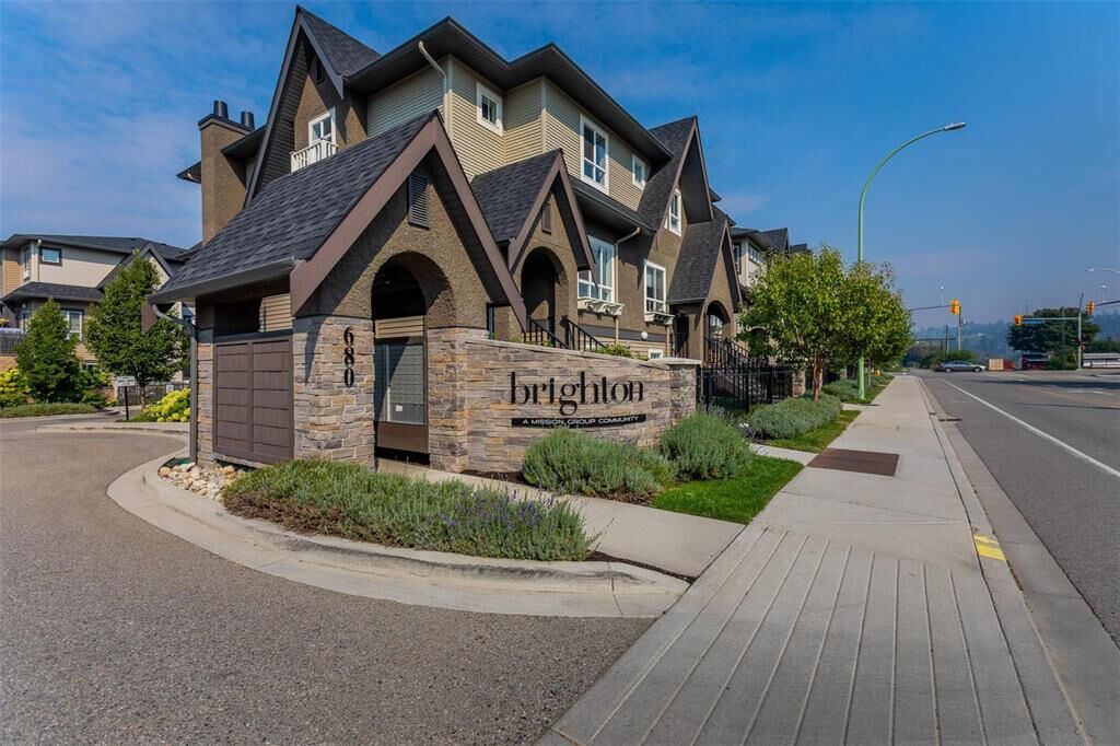Photo de la propriété: 680 Old Meadows Road 44 BC V1W 5L4