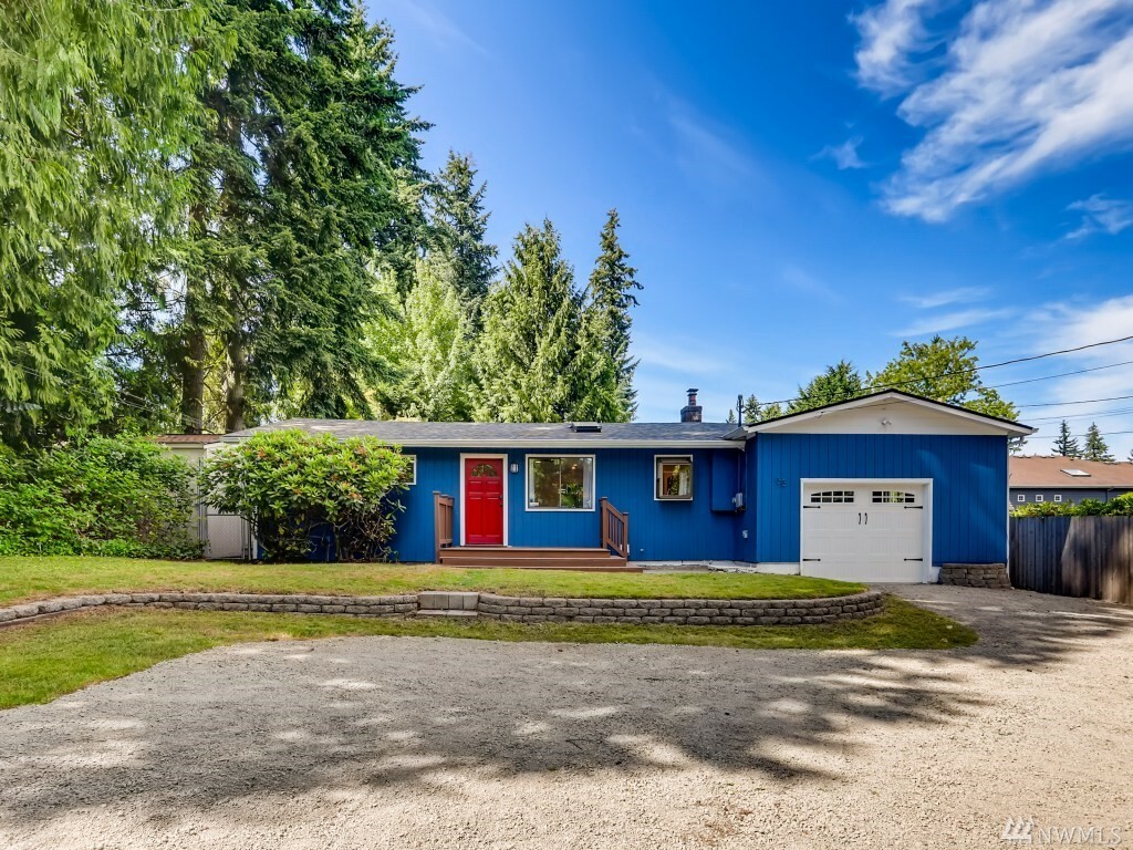 Property Photo: 33 224th St SE WA 98021