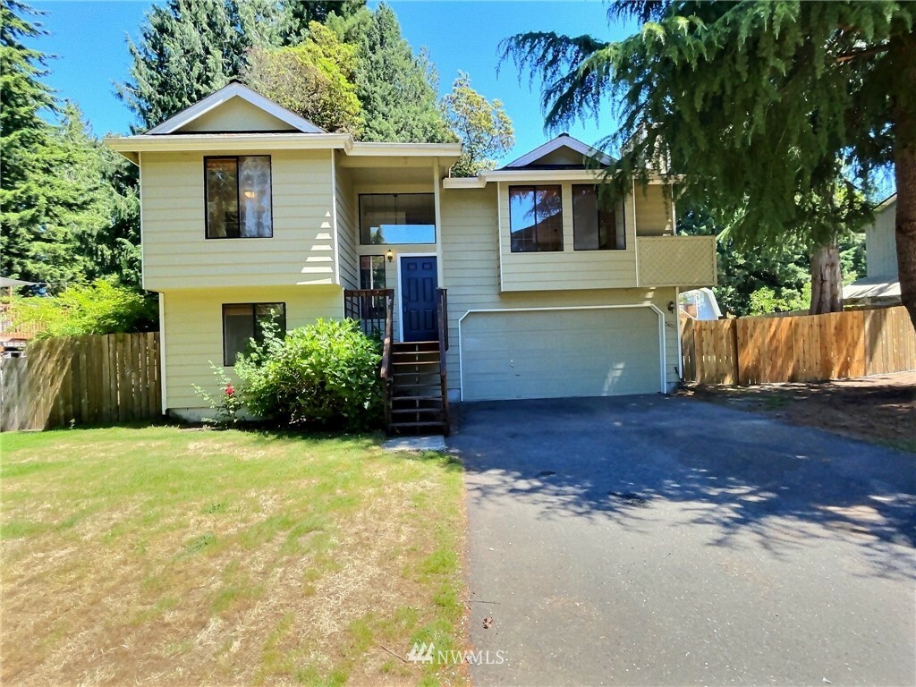 Property Photo:  3637 Wendell Avenue SE  WA 98366 