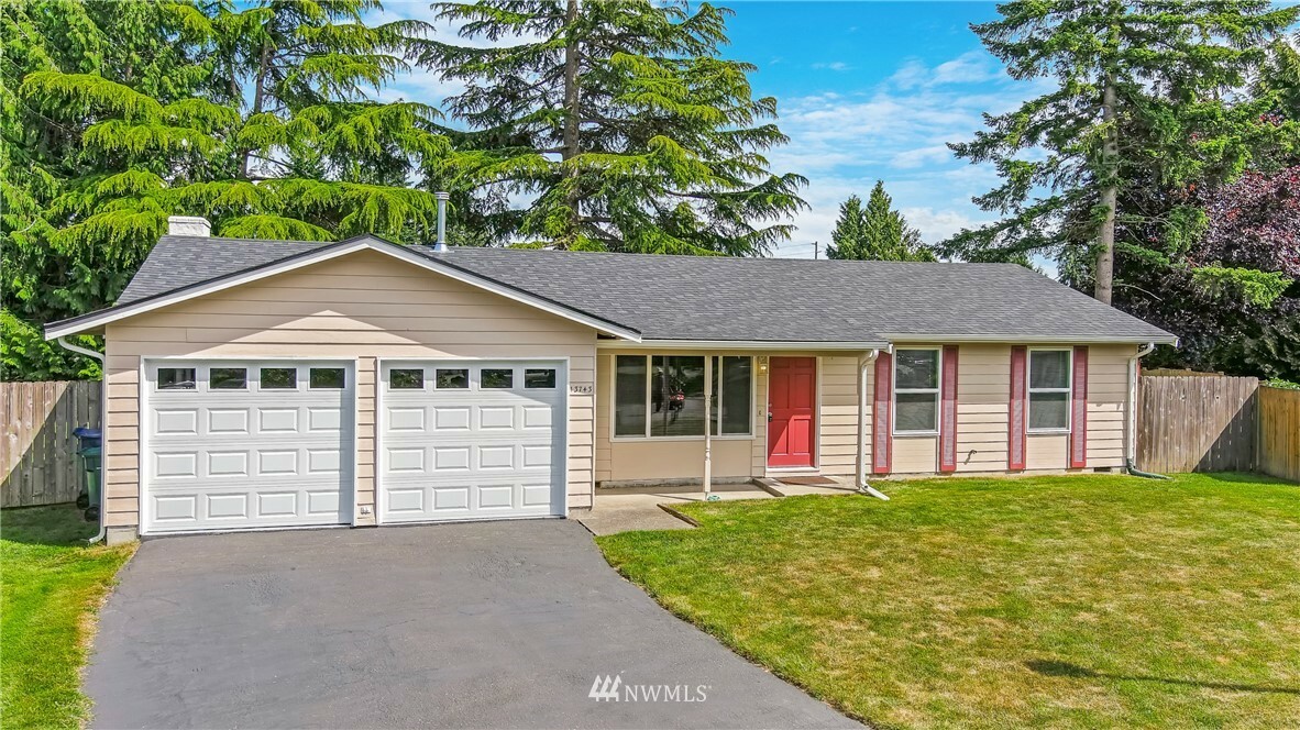 Property Photo:  13743 SE 172nd Street  WA 98058 