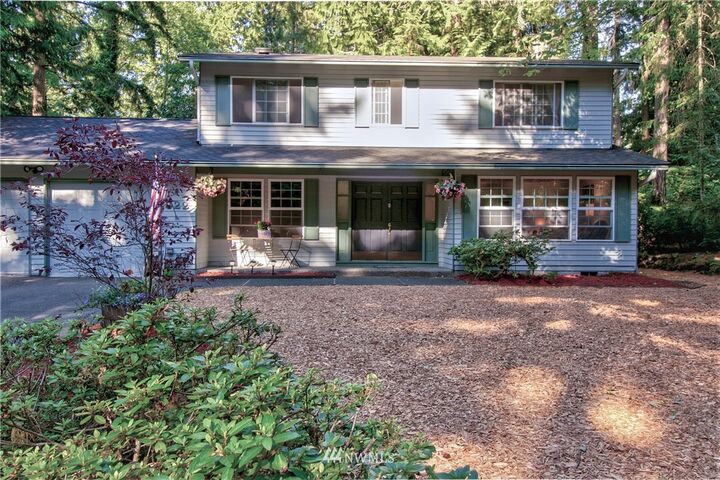 Property Photo:  922  Hillrise Court NE  WA 98311 