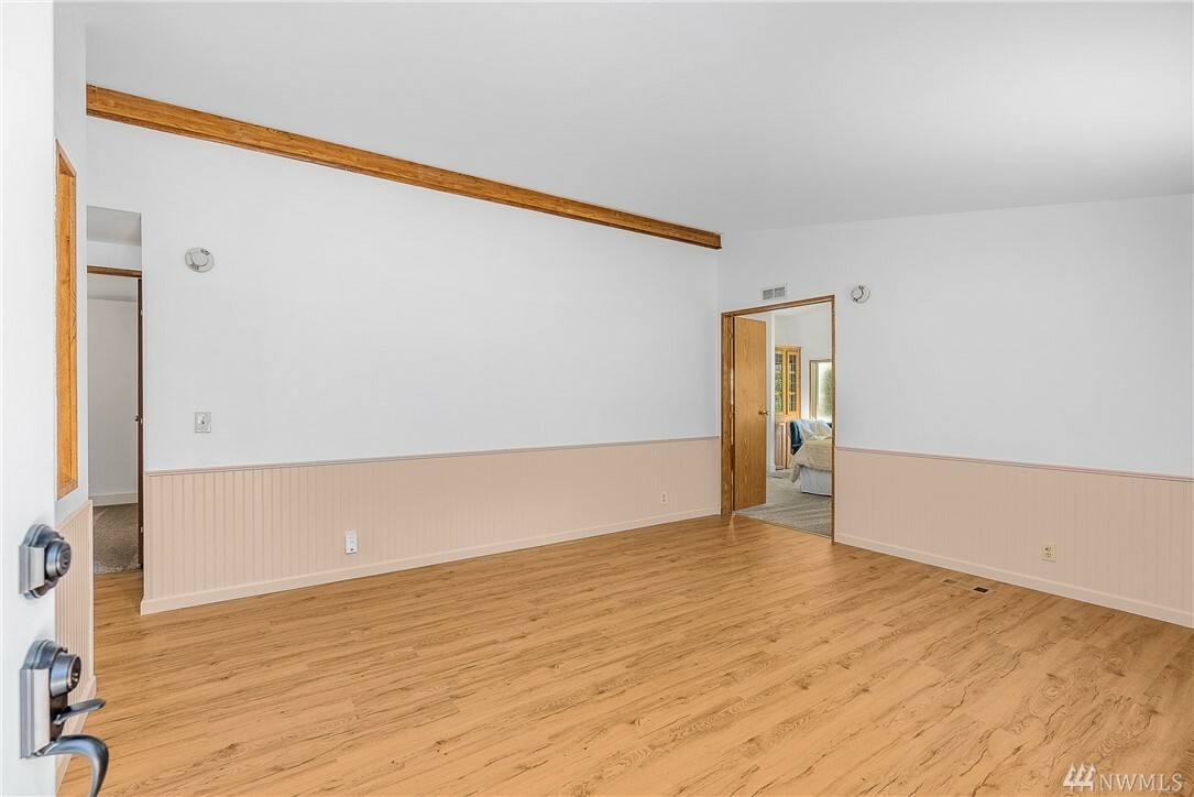 Property Photo: 4251 Junco Rd WA 98253