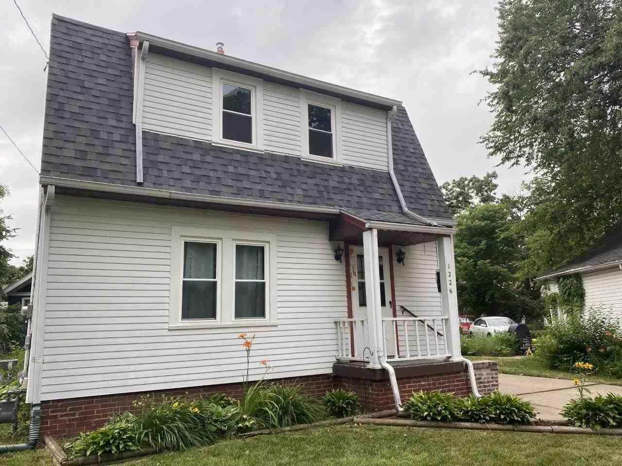 Property Photo: 1226 Eaton Ave WI 53511