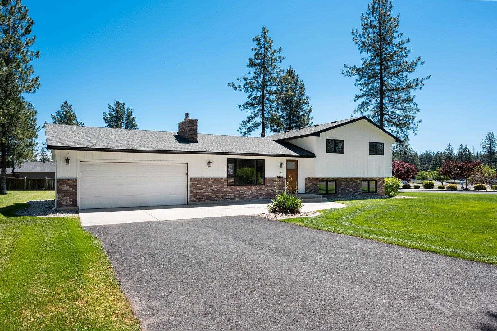 Property Photo:  11908 N Ruby St  WA 99218 