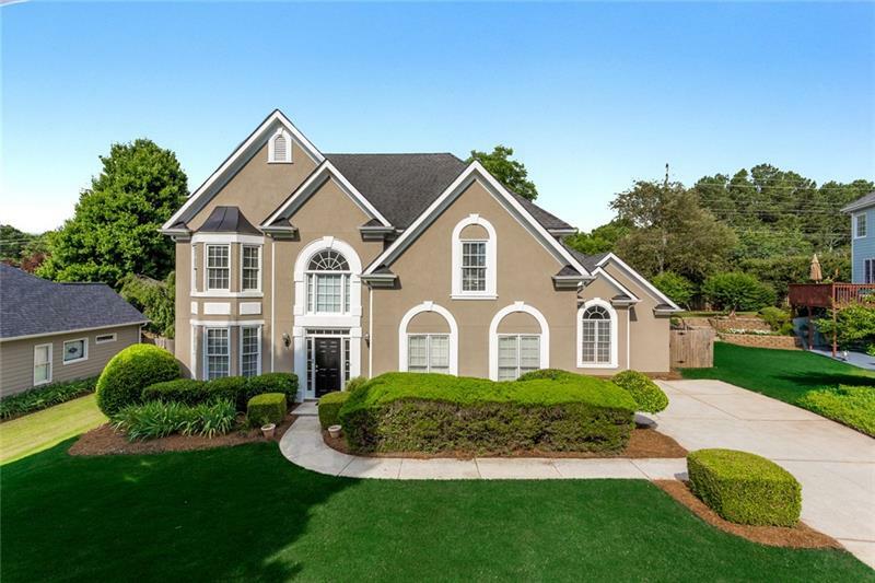 Property Photo: 3840 Stonebriar Court GA 30097