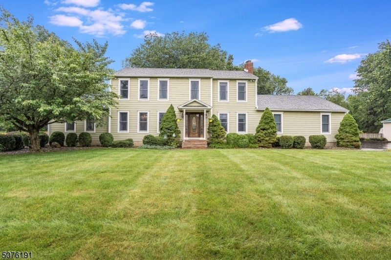 Property Photo:  52 Circle Drive  NJ 08827 