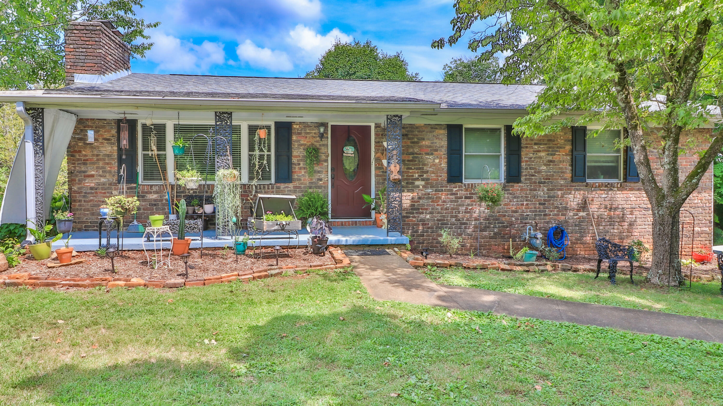 Property Photo:  3408 Maryville Pike  TN 37920 