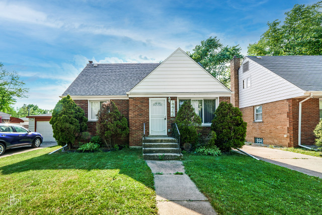 Property Photo:  17744 Burnham Avenue  IL 60438 