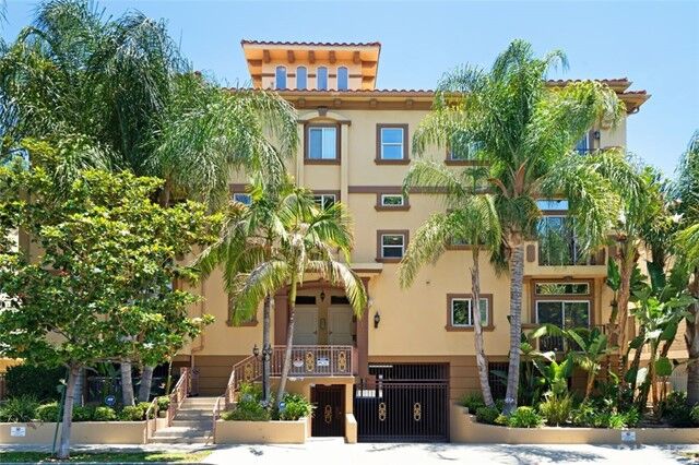 Property Photo:  4612 Vista Del Monte Avenue 10  CA 91403 