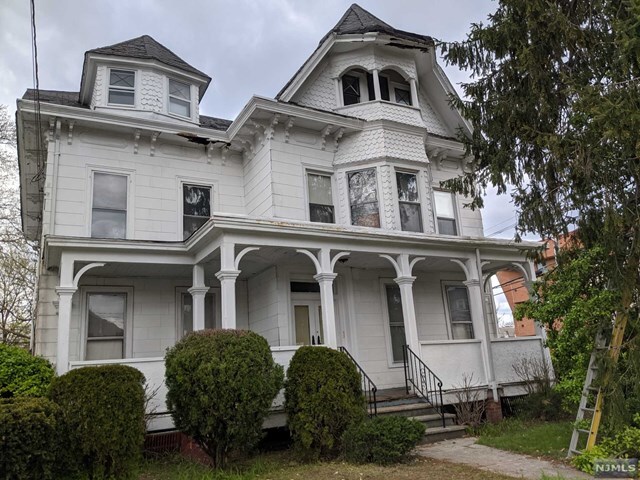 Property Photo:  287 Union Street  NJ 07601 