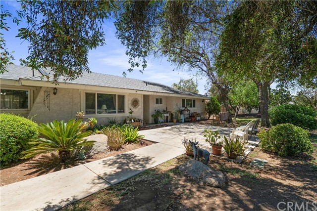 Property Photo:  18921 Roberts Road  CA 92508 