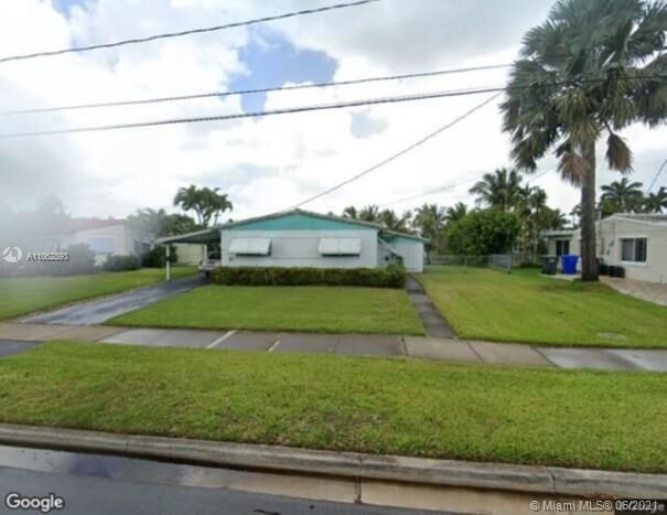 Property Photo: 1171 Johnson St FL 33019