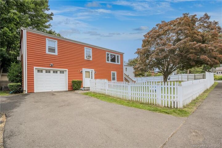 2 Nolan Court  Norwalk CT 06850 photo