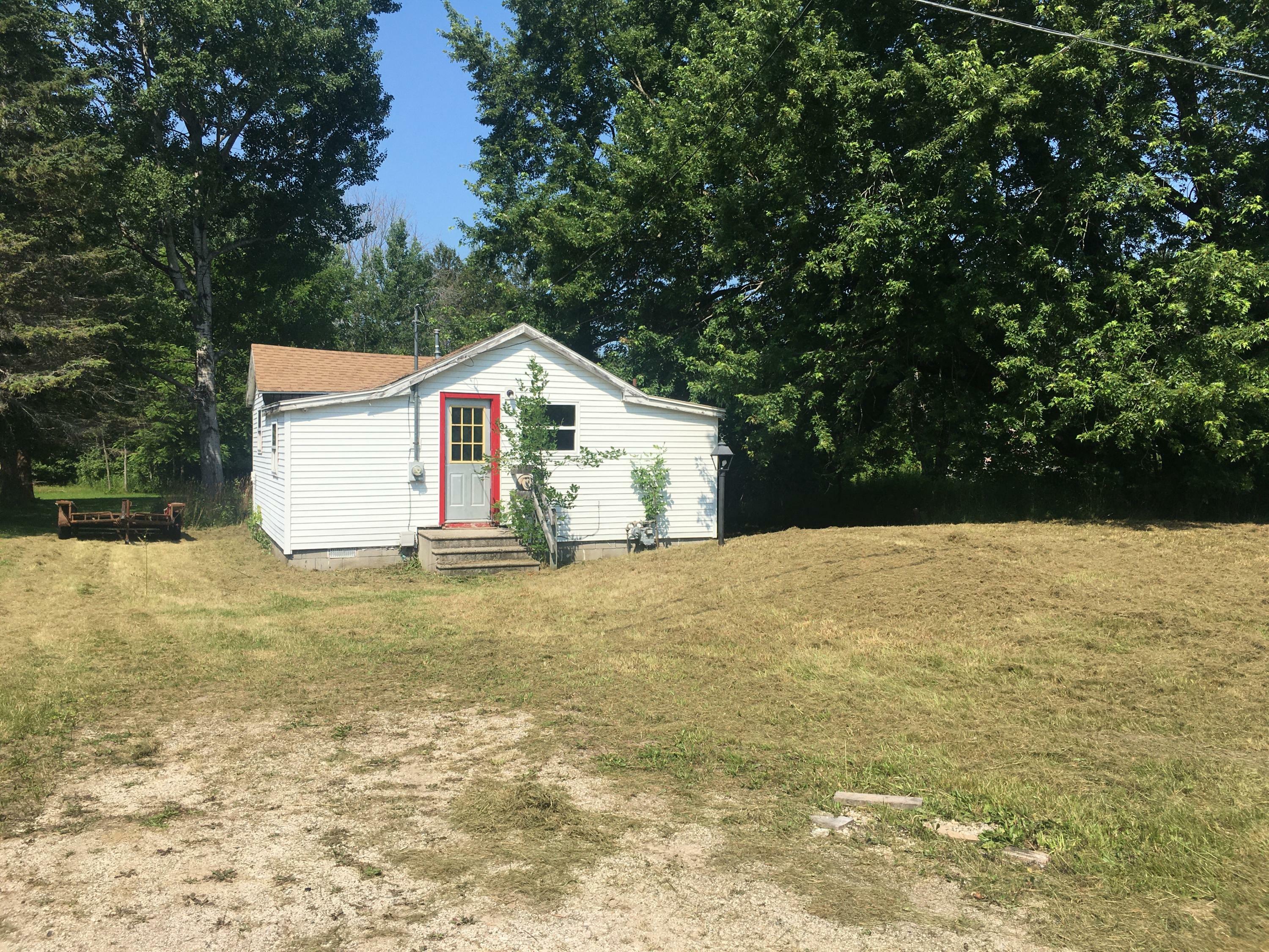 Property Photo:  14301 Stoney Point Road  MI 49721 