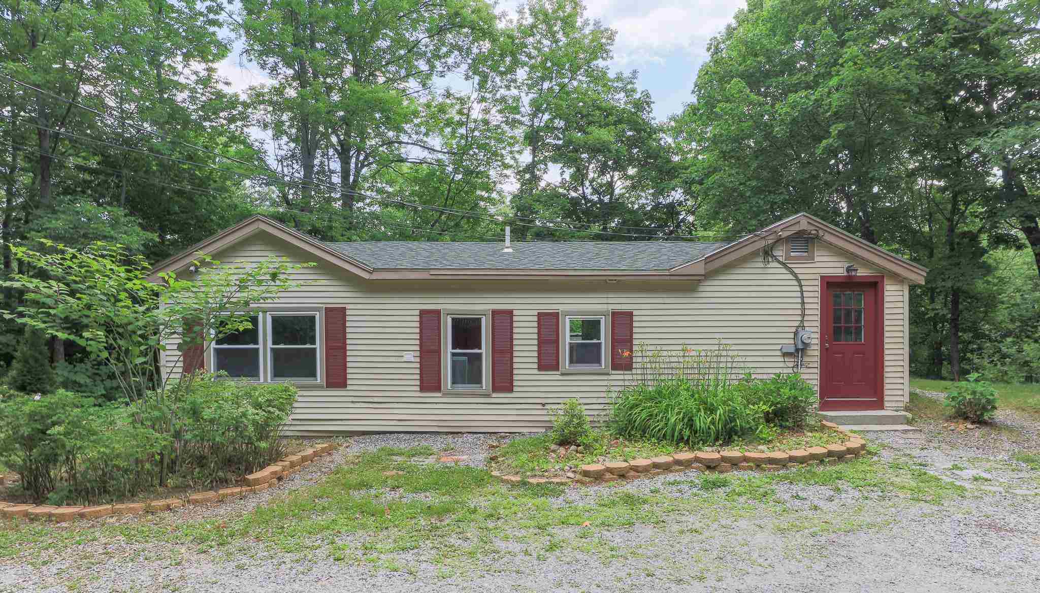 Property Photo:  129 Daniel Webster Highway  NH 03264-4531 