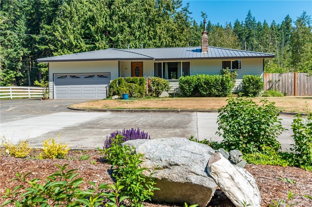 Property Photo: 96 W Henni Rd WA 98277