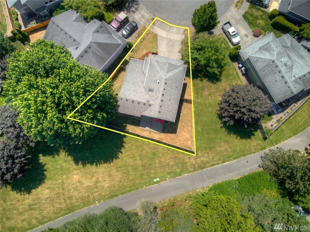 Property Photo:  15633 Canby Dr SE  WA 98272 