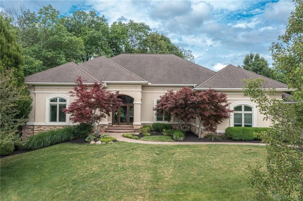 Property Photo:  134 Castle Pines Court  OH 45385 