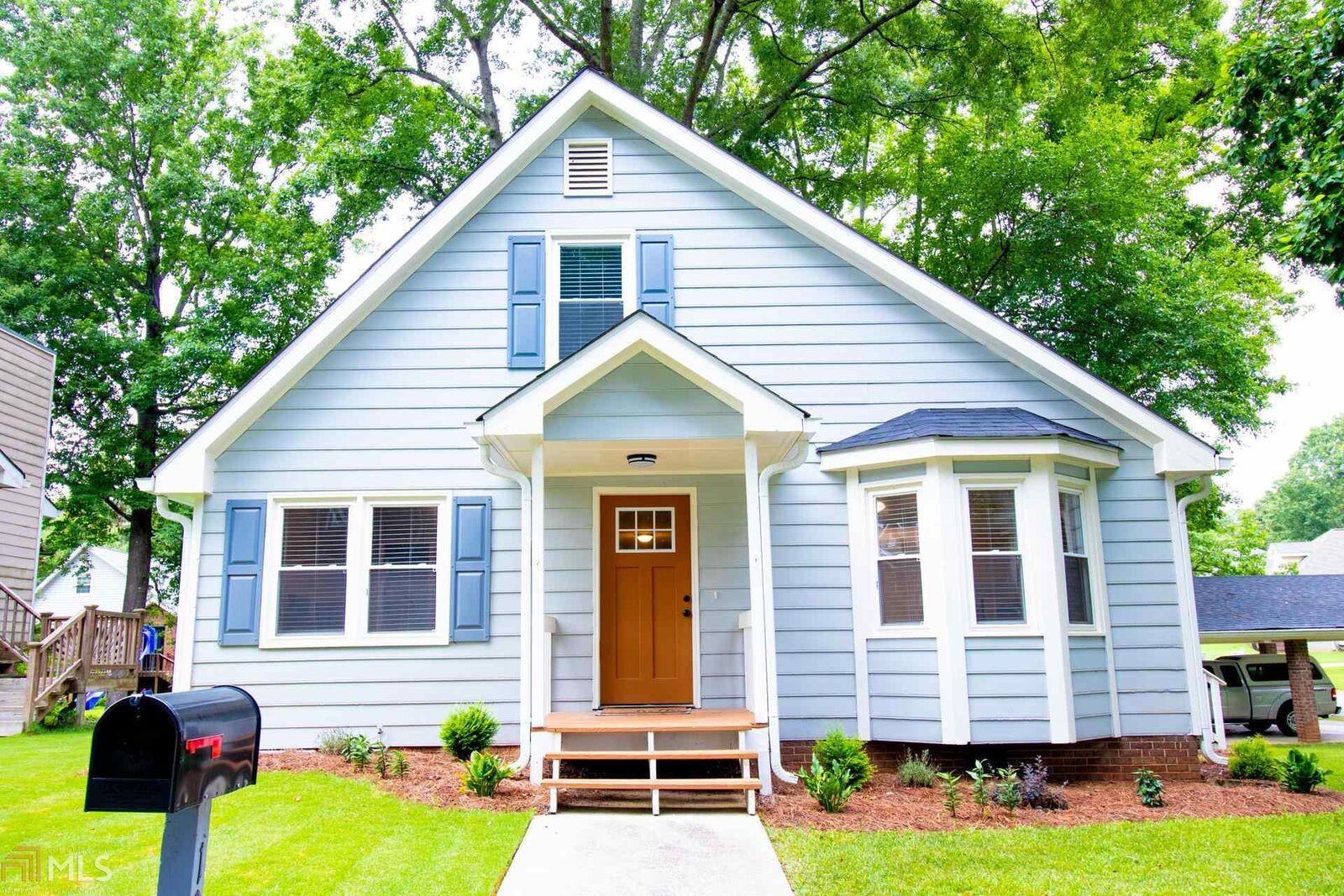 Property Photo:  102 Oxford Square  GA 30117 