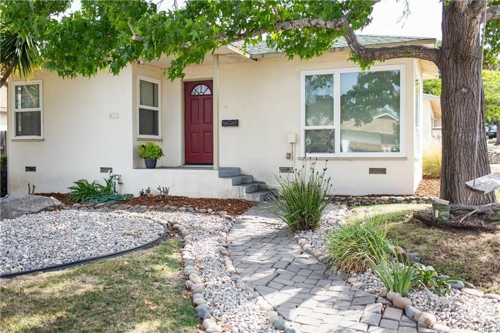 Property Photo:  611 Mitchell Drive  CA 93401 