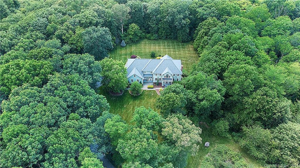 Property Photo: 2 High Point Commons CT 06447