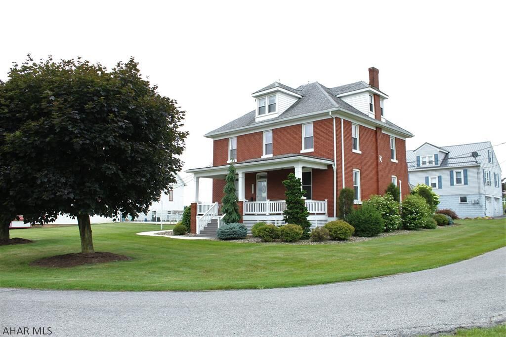 Property Photo: 1001 Pine Heights Road PA 16673