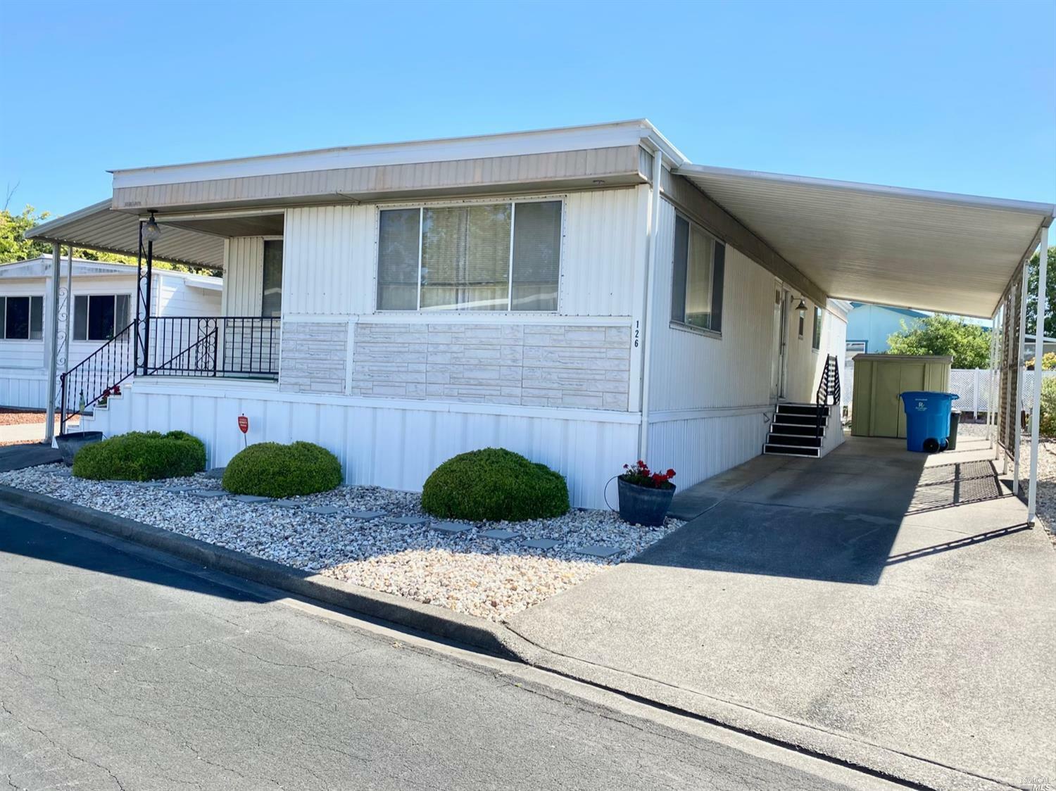 Property Photo: 126 Salisbury Circle CA 95401