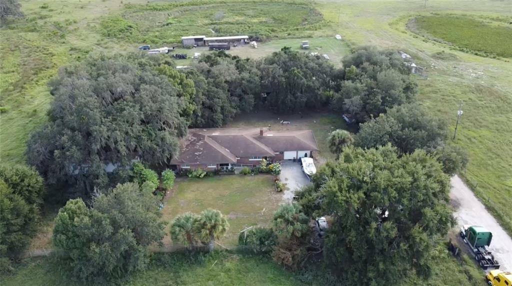 Property Photo:  4001 E Hinson Avenue  FL 33844 