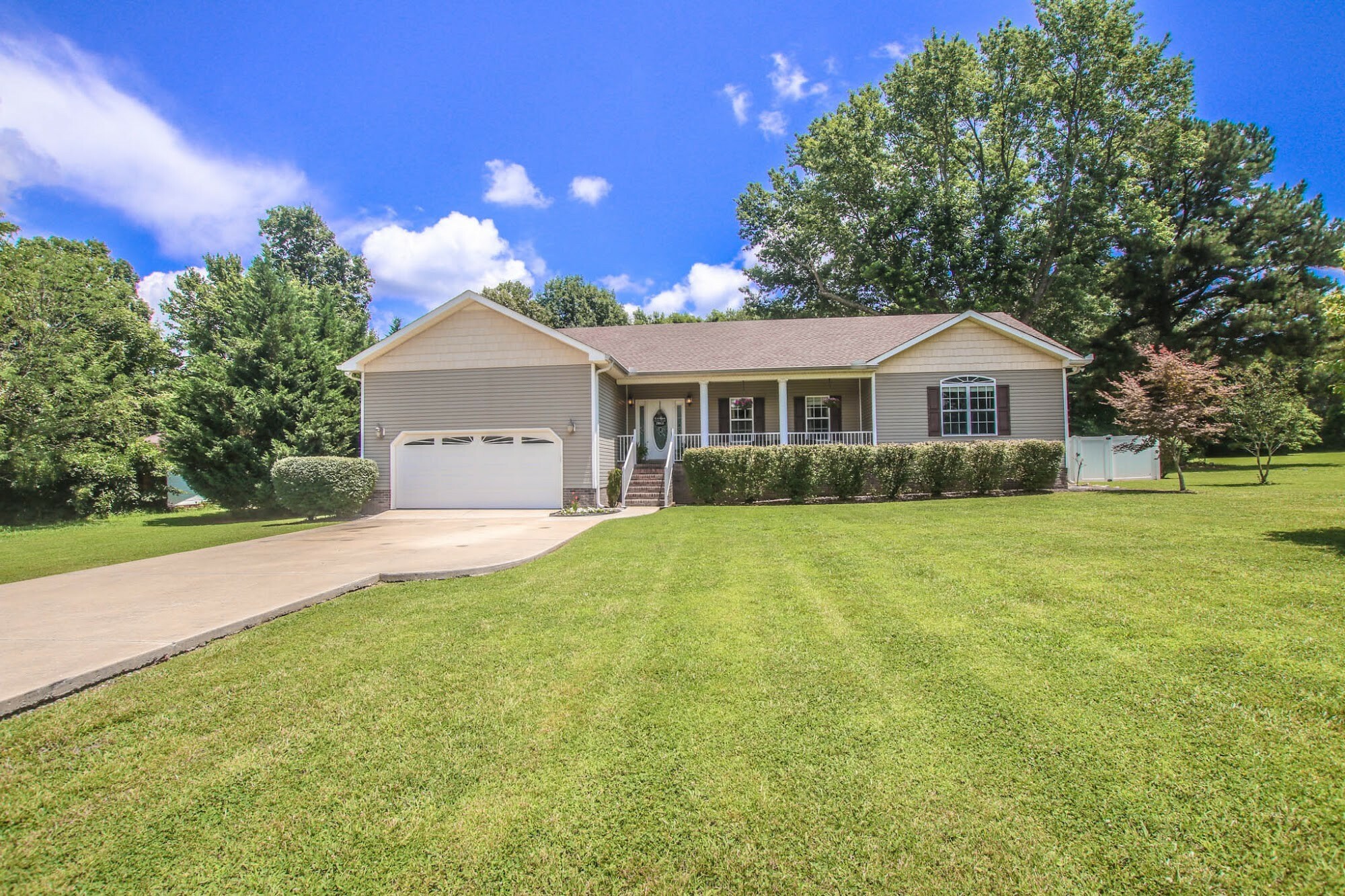 Property Photo:  901 Meadows Rd  TN 37342 