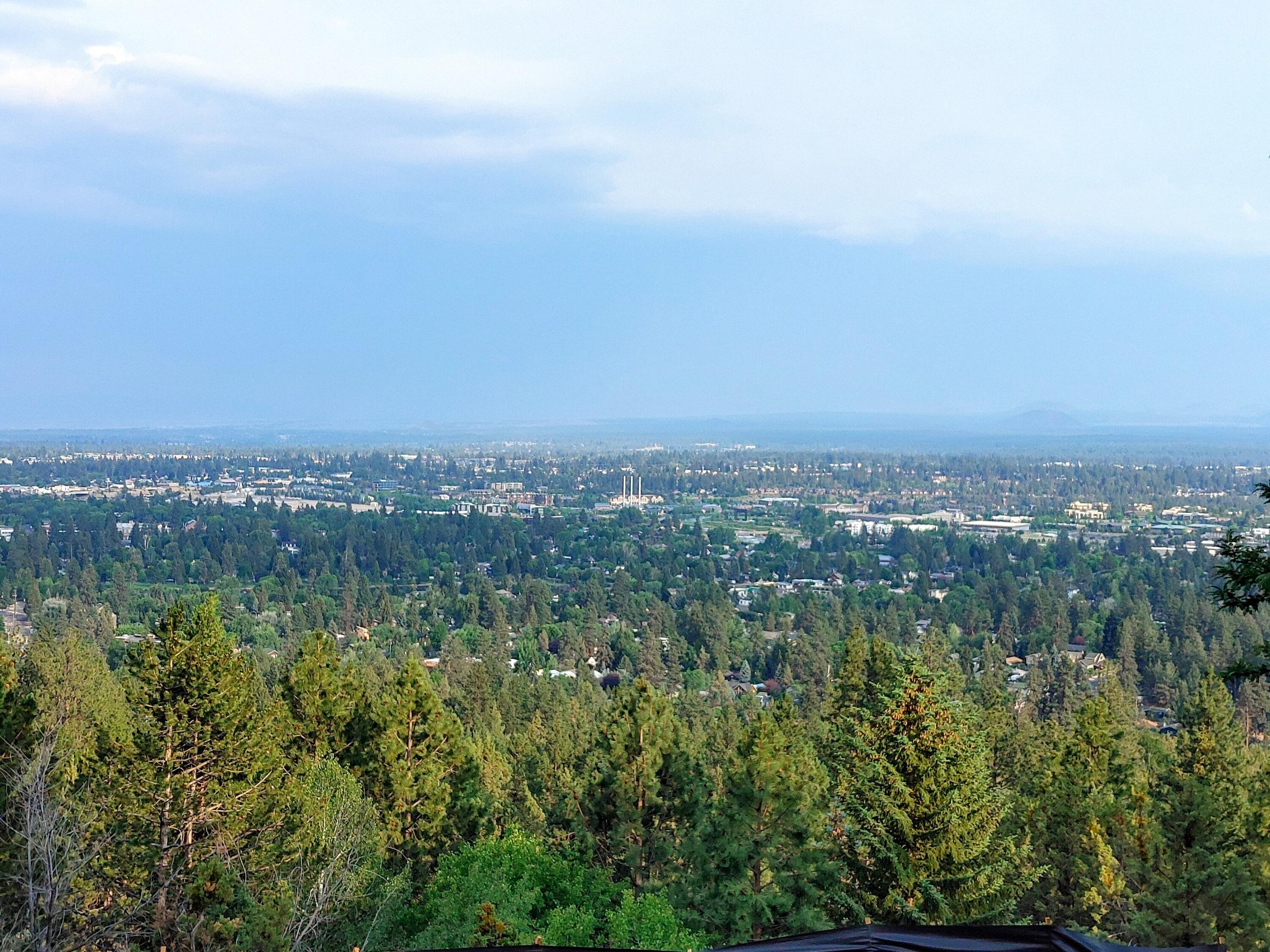 Property Photo: 1757 NW Rimrock Road OR 97703