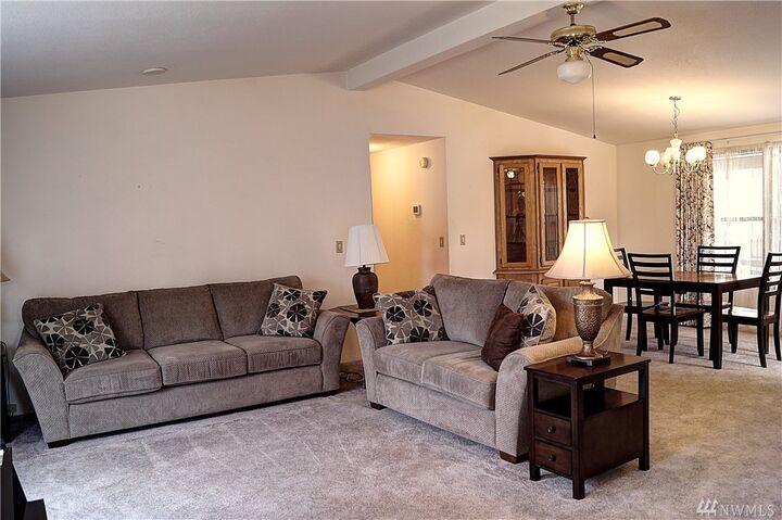 Property Photo: 4 Dancer Dr WA 98584