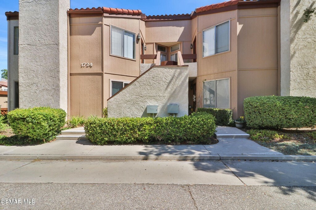 Property Photo:  1724 Sinaloa Road 127  CA 93065 