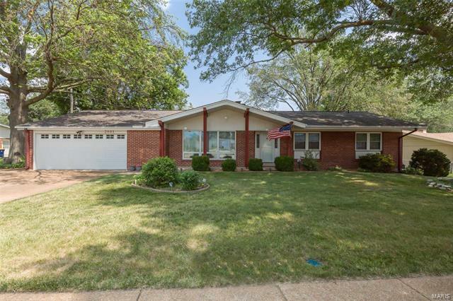 Property Photo:  2861 Flamewood   63129 