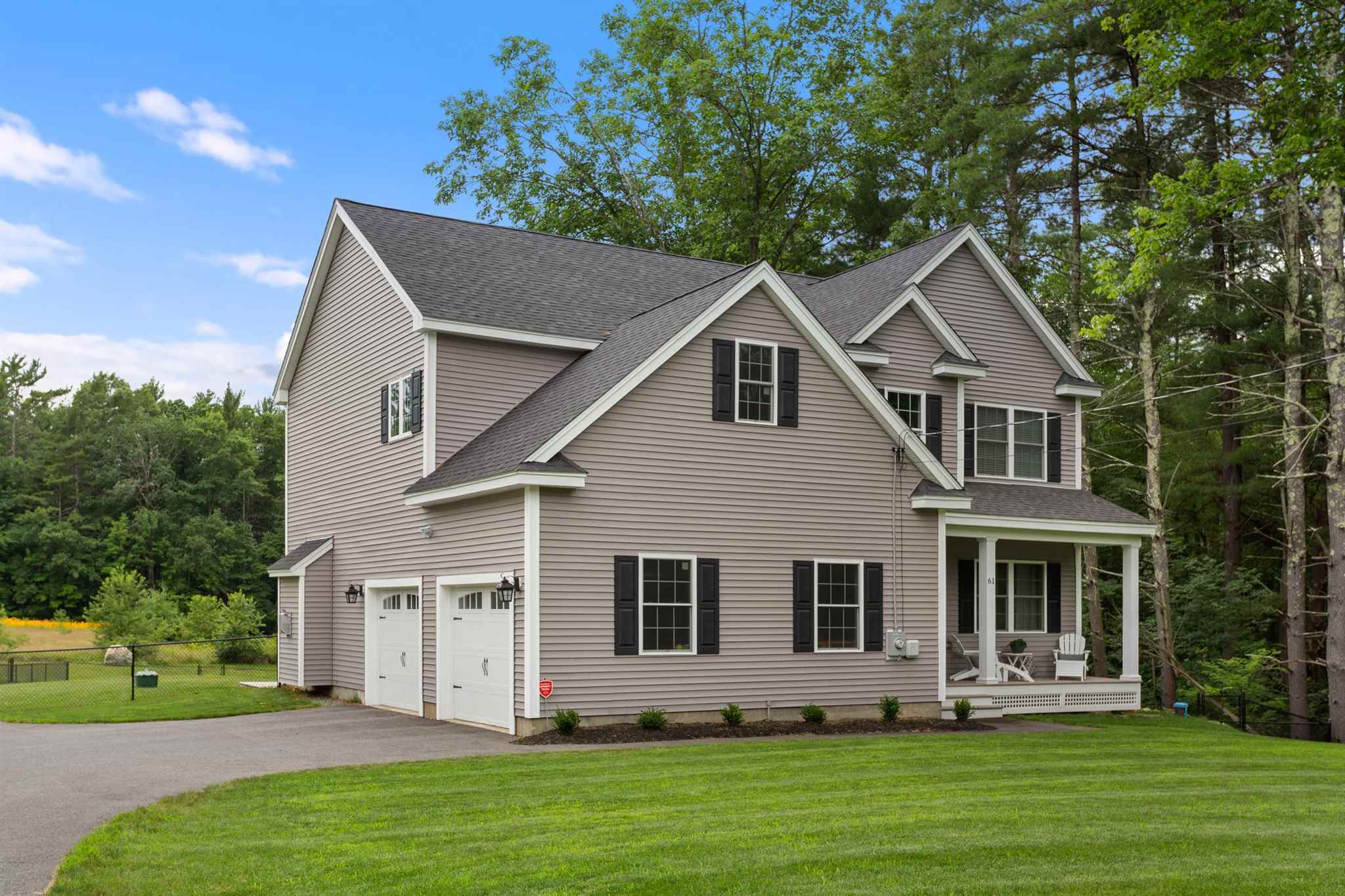 Property Photo:  61 Litchfield Road  NH 03053 