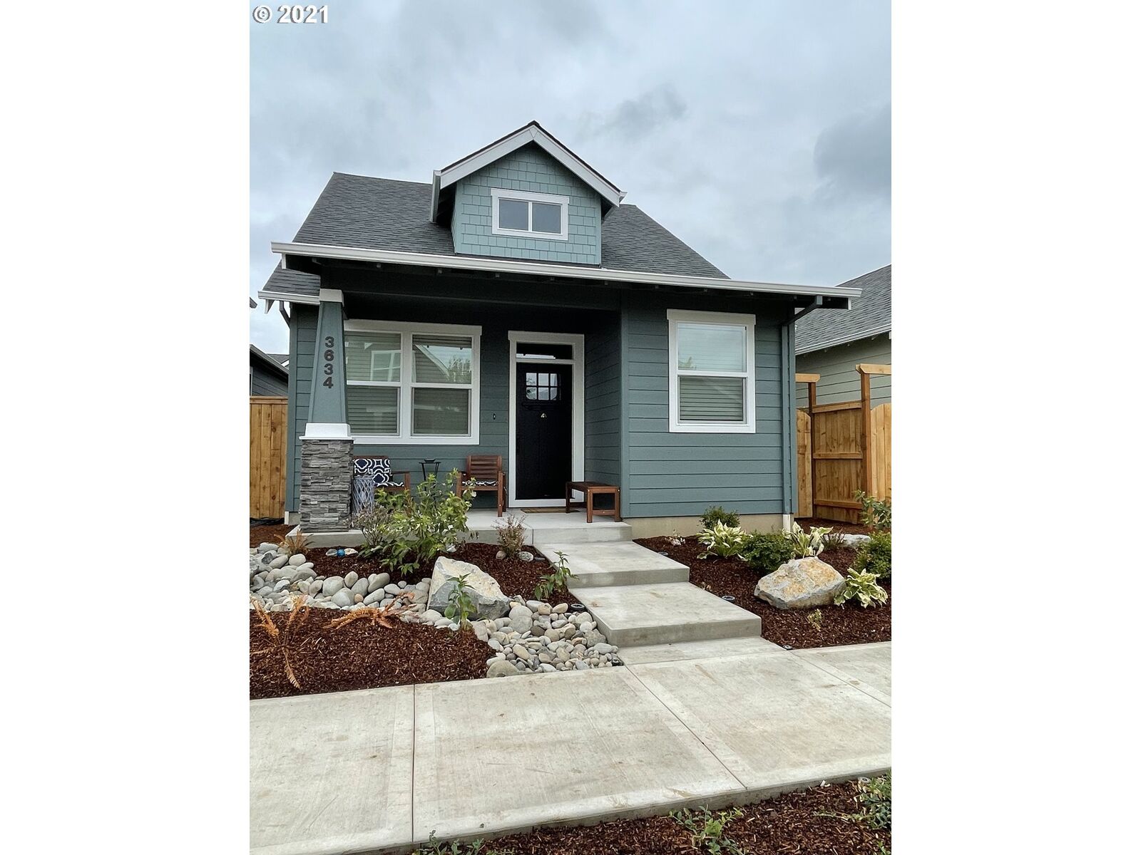 Property Photo:  3634 NE Jacob St  OR 97128 