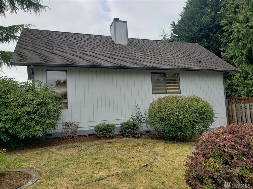 Property Photo:  21105 119th Place SE  WA 98031 