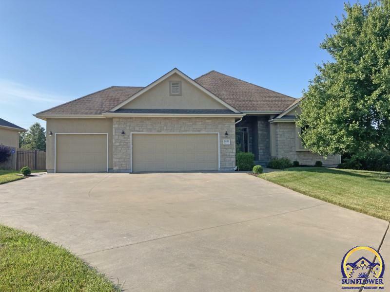 Property Photo:  2628 SW Windermere Ct  KS 66614 