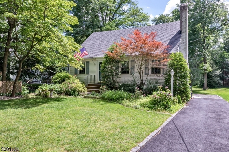 Property Photo: 165 Russell Rd NJ 07023