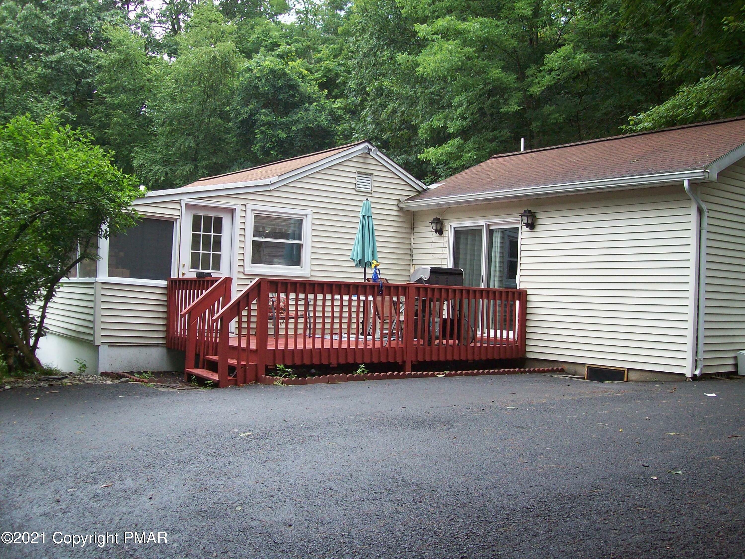 Property Photo:  3118 Cliffside Dr  PA 18302 