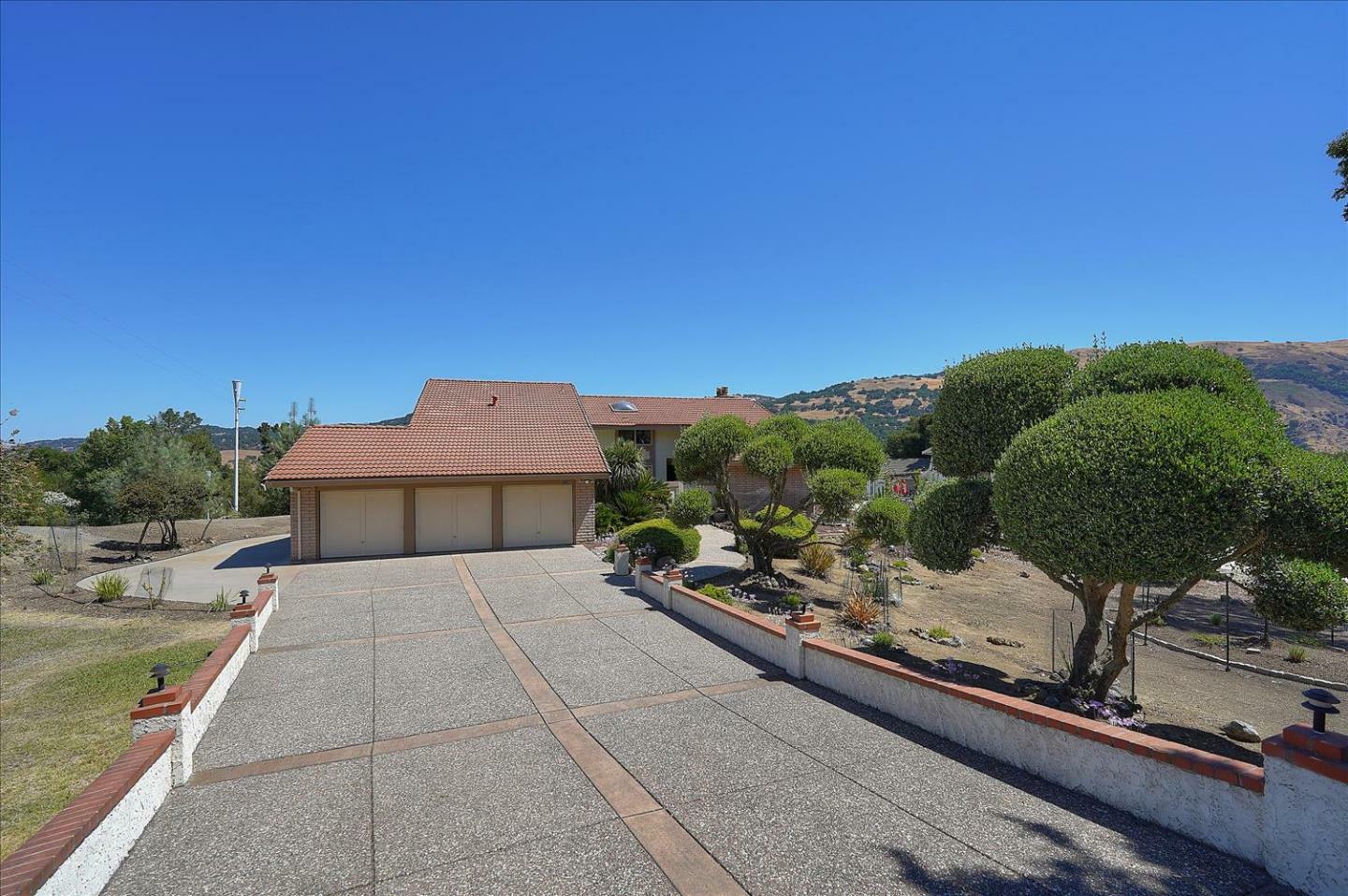 Property Photo:  3200 Quail Lane  CA 95037 