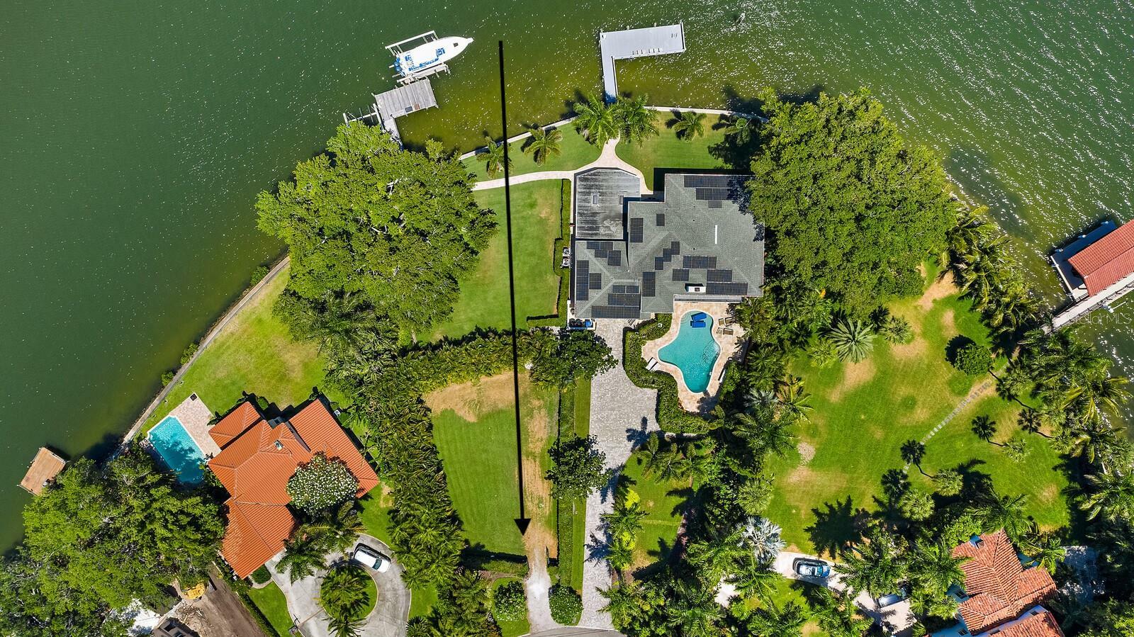 Property Photo:  701 Brightwaters Boulevard NE  FL 33704 