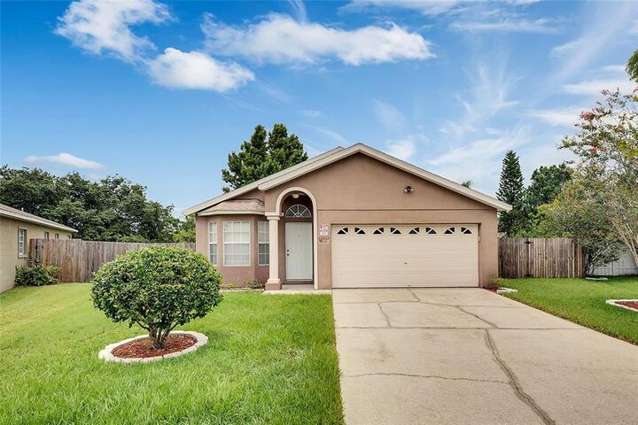 Property Photo: 13659 Glasser Avenue FL 32826