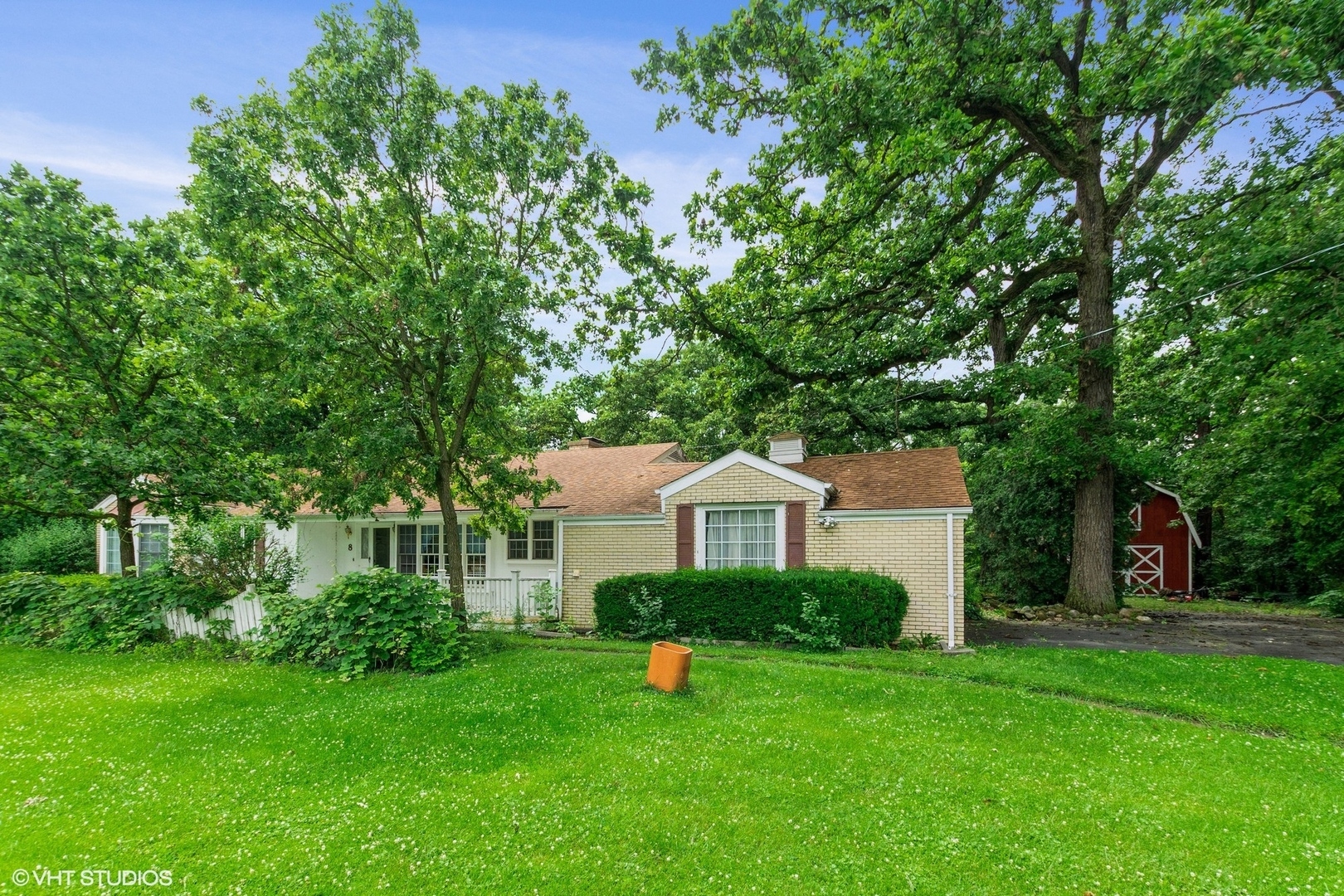 Property Photo:  8 Riegel Oaks Lane  IL 60430 