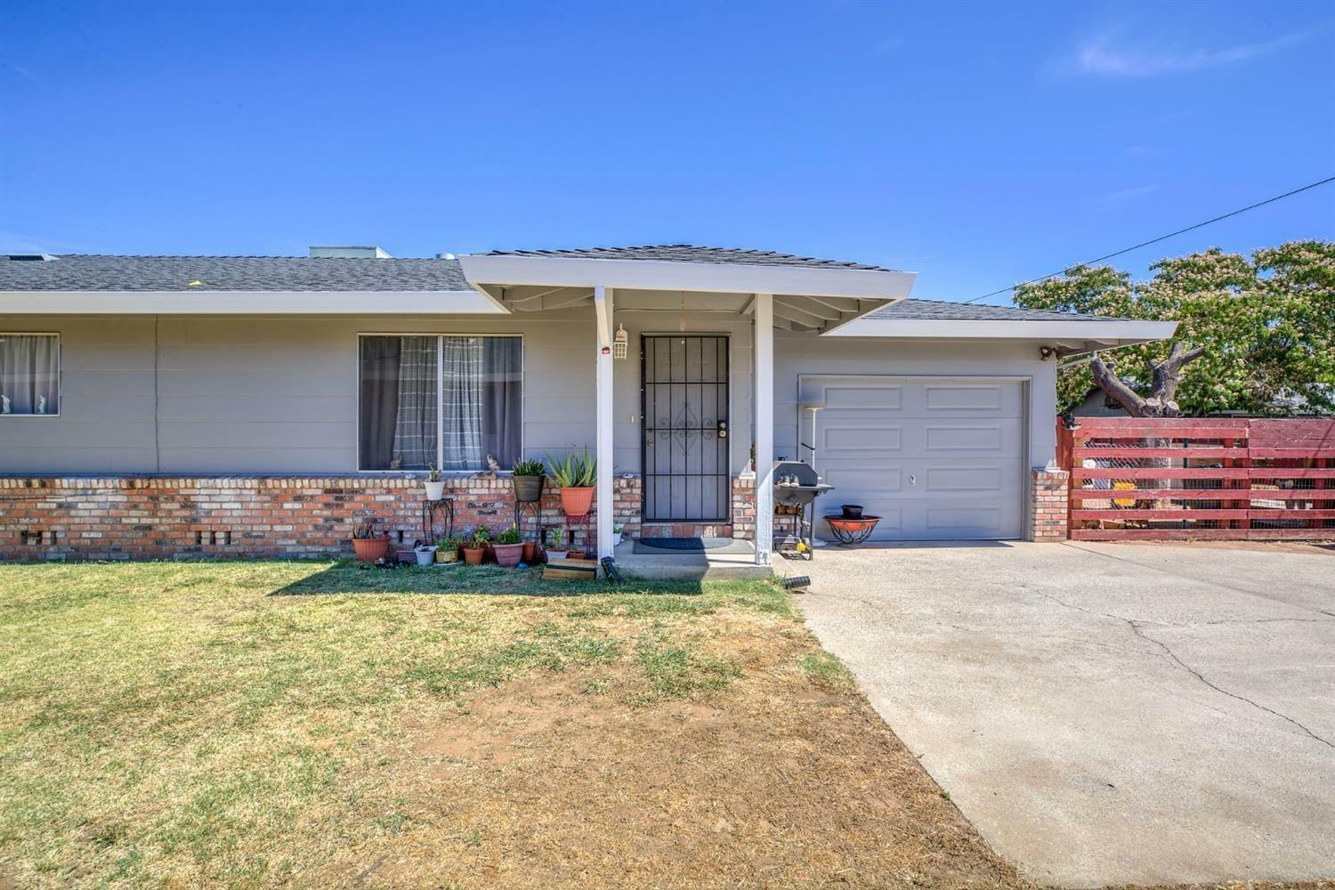 Property Photo:  313 L Street  CA 95648 