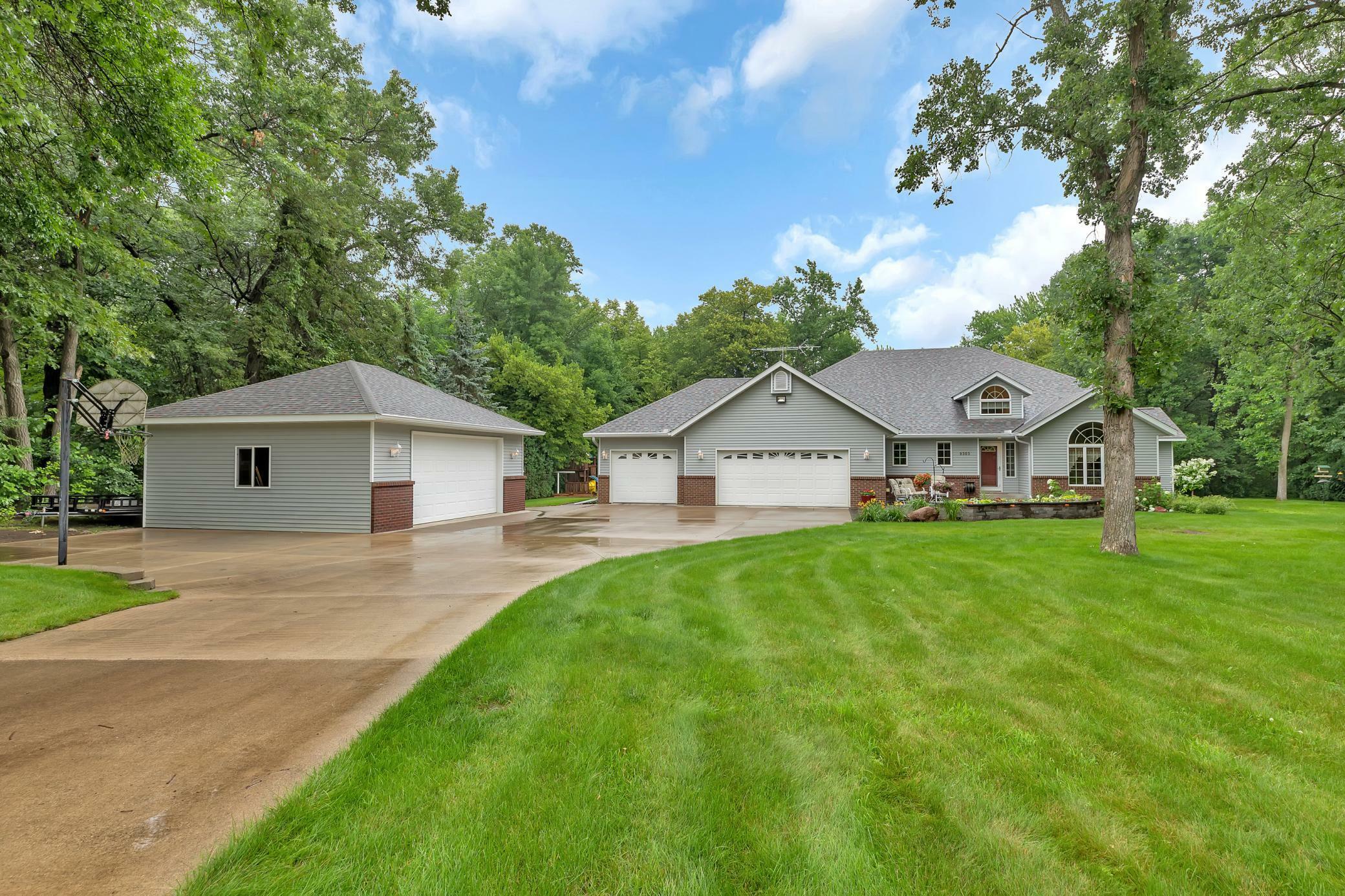 Property Photo:  9303 Riverview Drive  MN 55308 